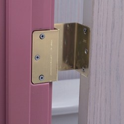 Expandable Offset Door Hinges
